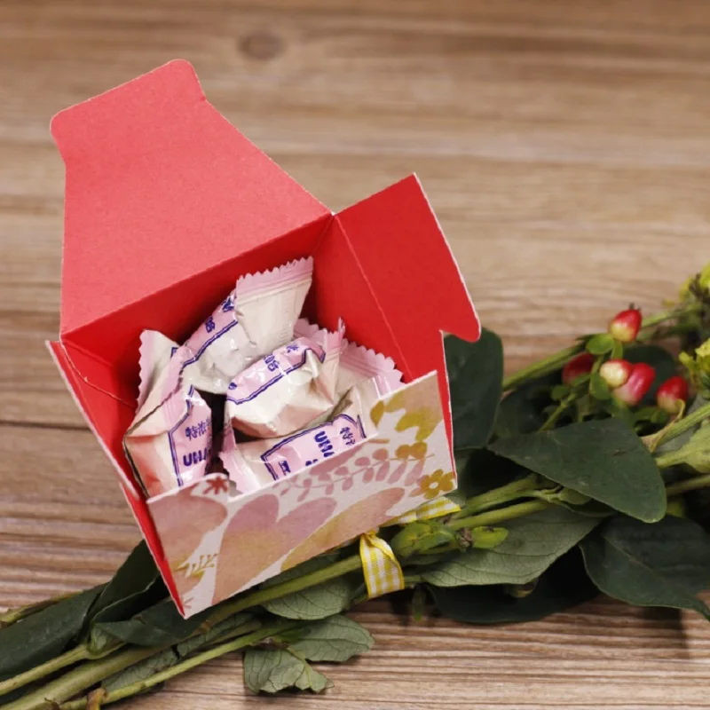 100 X European Double-faced Flower Heart Leavs Triangular Pyramid Floral Candy Box Wedding Favors Party Supplies thanks Gift Box (3)