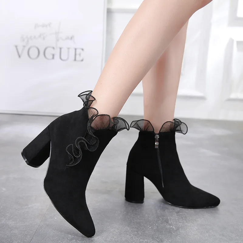 

European beauty short boots autumn and winter new pointed lace thick super high heel short boots 34 yards.