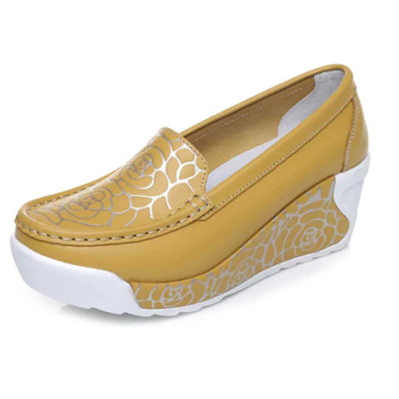 

Platform Casual Leather Women Shoes Slip-Resistant Wedges Comfortable Soft Flower Round Toe Mother Shoes Swing Shoes Nurse Shoes
