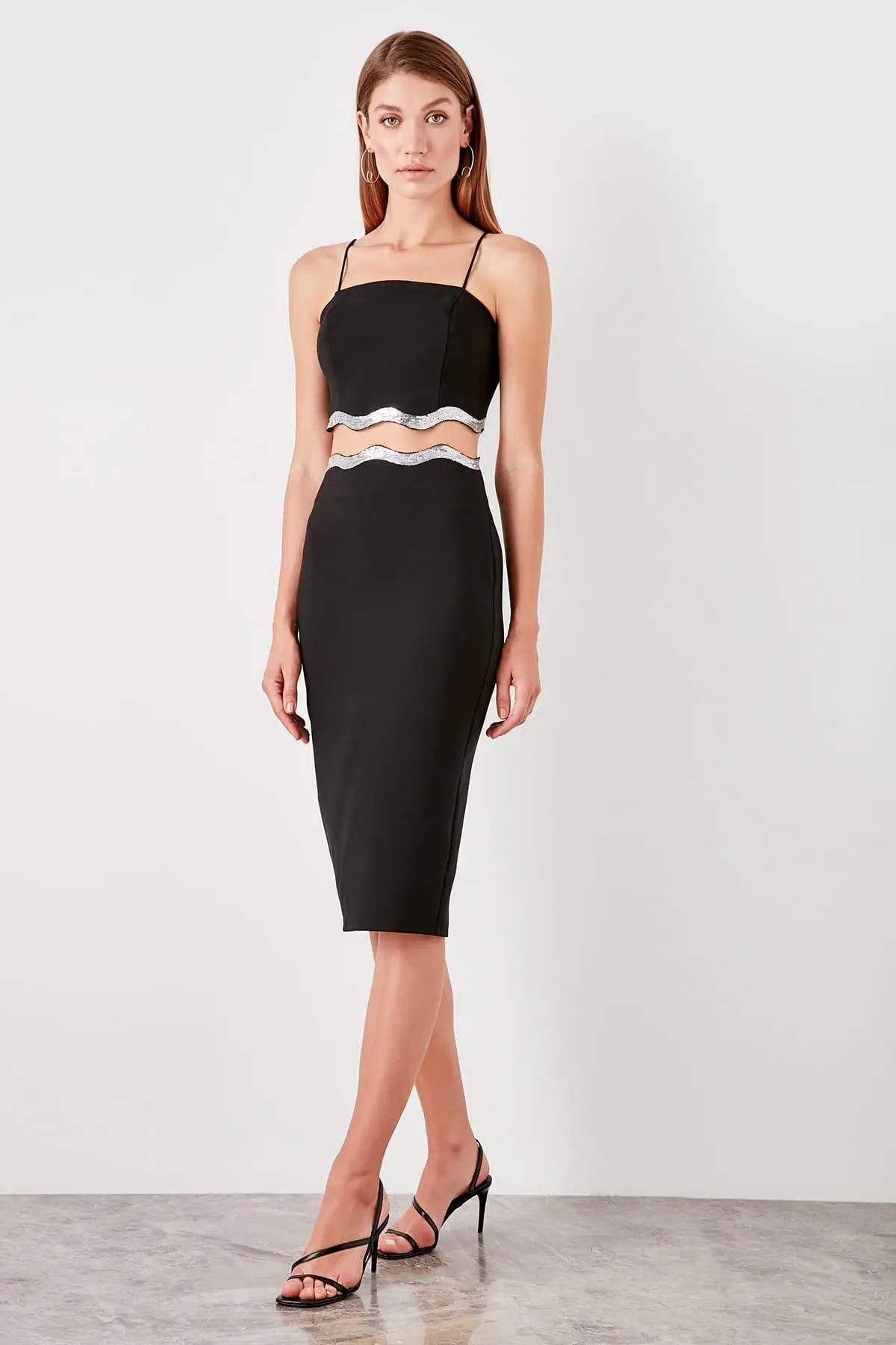 

Trendyol Black Accessory Detailed Skirt TPRSS19ET0094