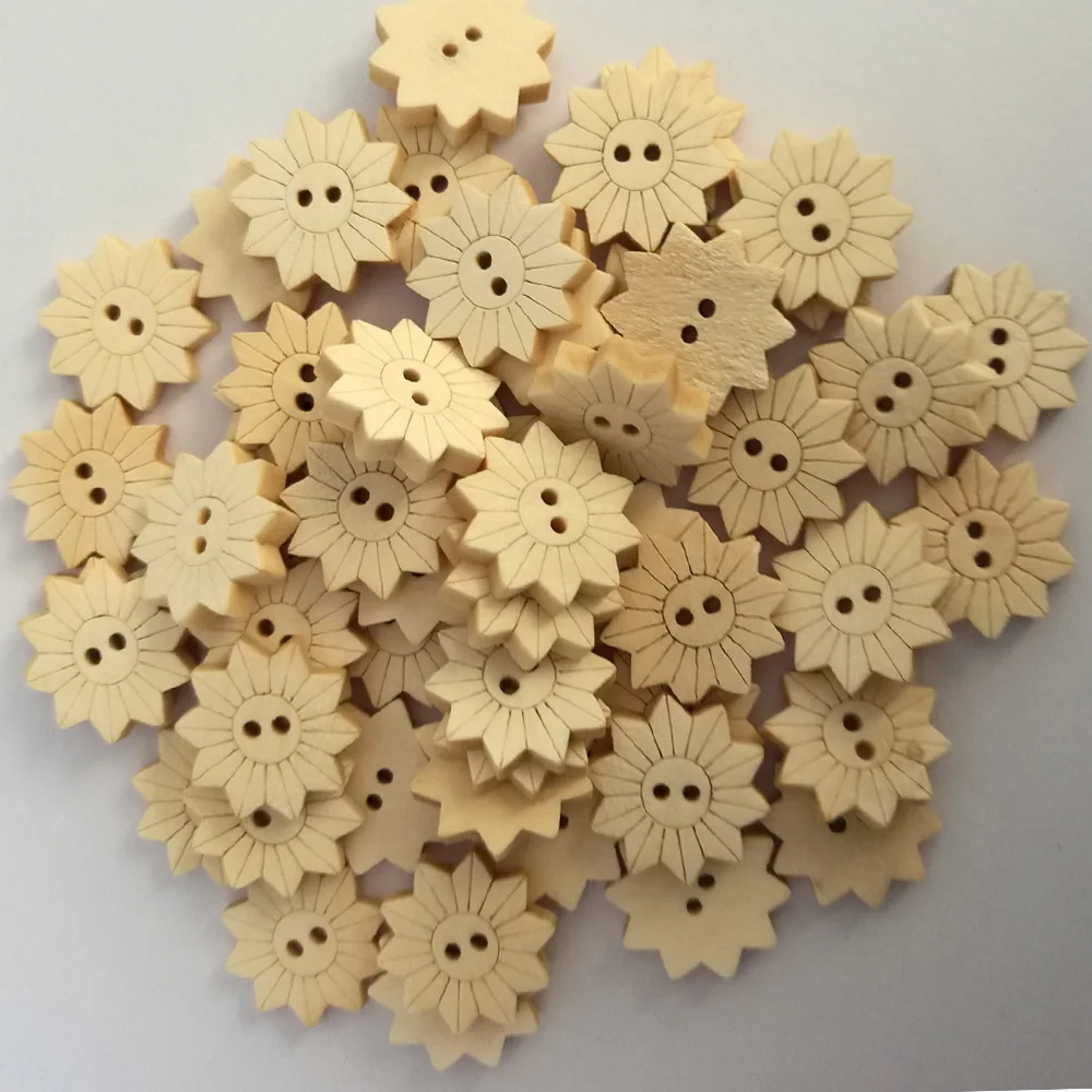 

50PCs NEW Natural Wooden Buttons Sunflower Shape Scrapbooking DIY Craft Sewing Accessories 2 Holes Clothing Accessories 18x18mm