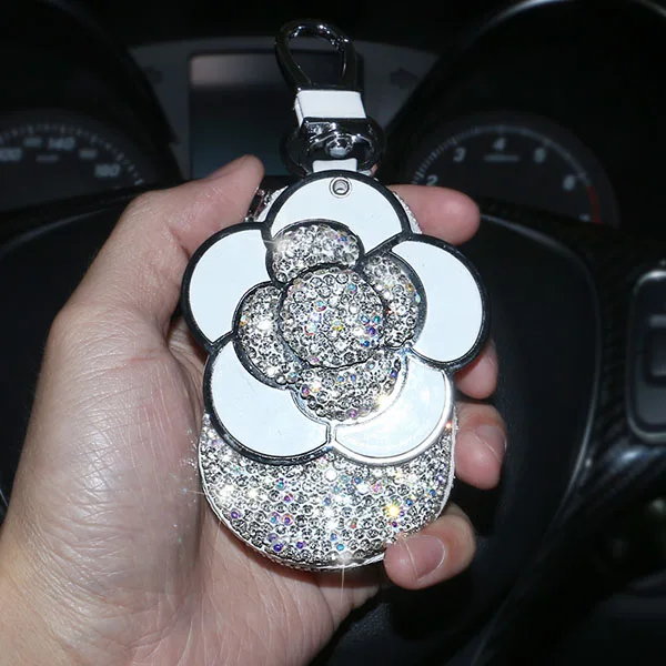 white key case Универсальный кожаный чехол для ключей Camellia, модный с кристаллами, со стразами, автомобильный держатель для ключей, чехлы для женщин, автомобильные аксессуары - Название цвета: white key case