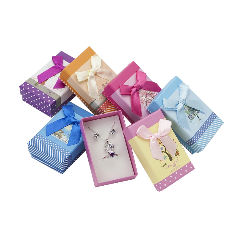 

32pcs Cardboard Jewelry Gift Boxes Mixed Color Necklaces Ring Box for Anniversarie Wedding Birthday Packaging With White Sponge