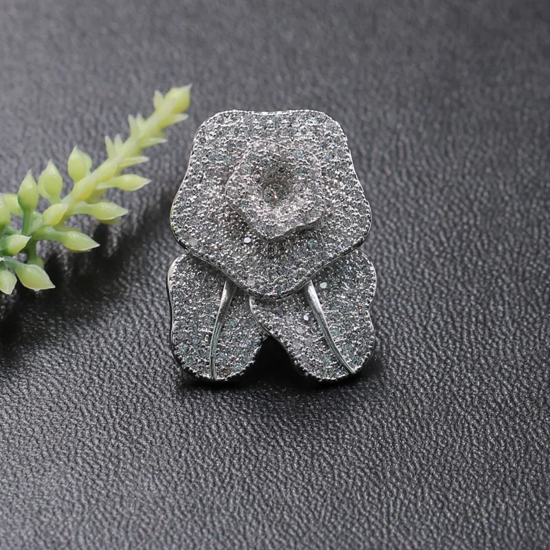 

Lanyika Fashion Jewelry Exquisite Flower Leaf Brooch Pins for Engagement Daily Micro Paved Zircon Popular Gifts