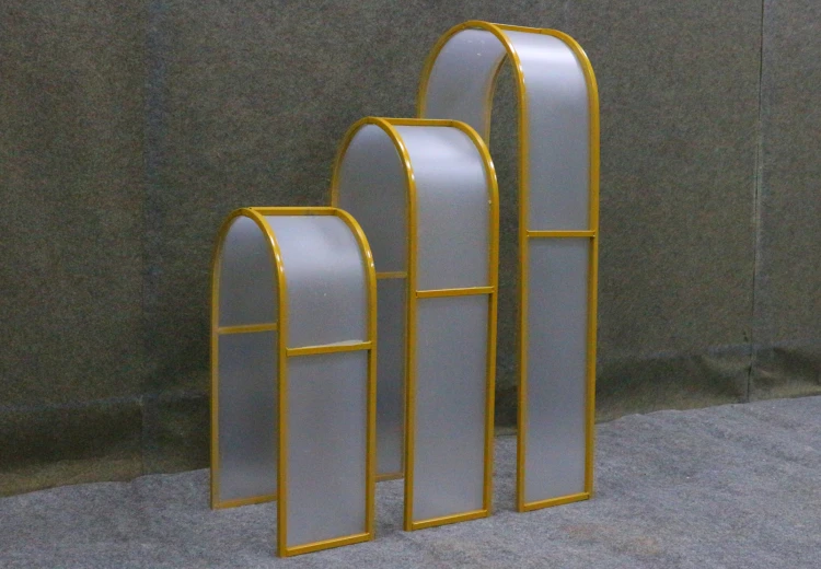 New wedding stage background iron arch furnishing pieces on the moon road lead frame screen decoration wedding road lead.