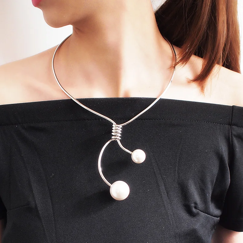 Колье из искусственного жемчуга, ожерелье s для женщин, аксессуары, простое крученое металлическое ожерелье из сплава, массивное ожерелье, ювелирное изделие UKMOC
