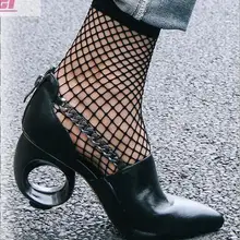 Новинка года; уникальный европейский бренд; Туфли на необычном каблуке с цепочкой; Роскошные туфли из натуральной кожи на высоком каблуке; женские модные туфли-лодочки на высоком каблуке