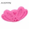 1Pcs DIY Christmas Holly Leaf Chocolate Silicone Molds Cake Decoration Fondant Cooking Tools Sugarpaste Craft Bakeware D1287 ► Photo 3/6