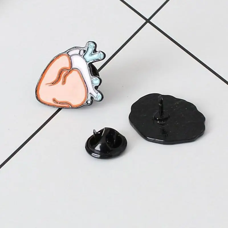 

Human Body Brooches Brain Eyes Tooth Brooch Accessories Wholesale Pin Badge for Kids Lovely-lovely cartoon Gifts