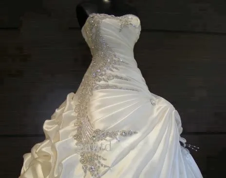 Real Photos 2015 Gorgeous A-line Ruffles Sweetheart Strapless Crystal Wedding Dresses Bridal Gown Beautiful stunning Bridal Dresses_conew2