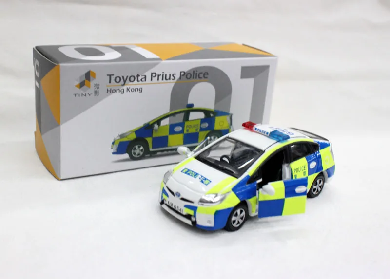 

TI NY 1:64 TOYOTA PRIUS POLIZ CAR boutique alloy car toys for children kids toys Model original box freeshipping
