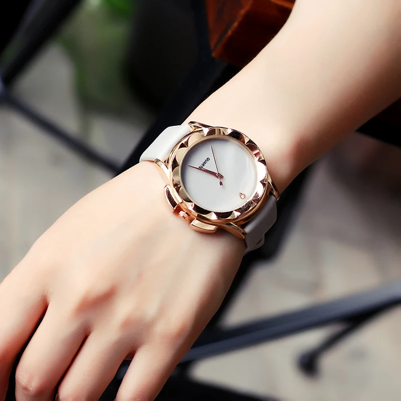 

2018 BGG New Luxury Style Women Watches Female Wild Casual Wristwatch ladies Leather Rose Gold Case Quartz Watch colorful choose
