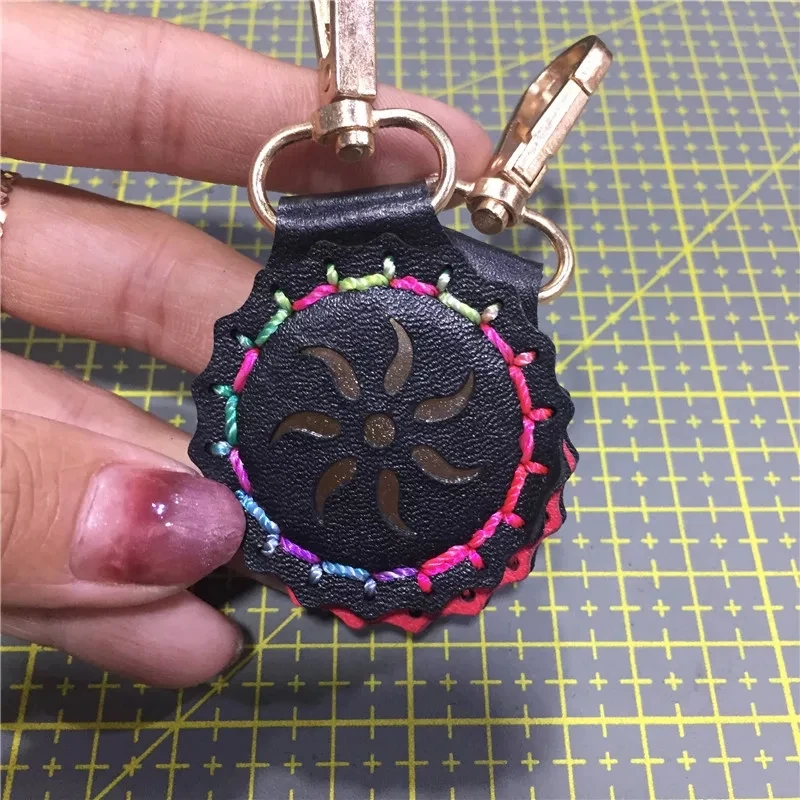 

Portable Strong suction Magnet Key Ring Pendant Decoration Outdoor Hunting Shooting Magnetic Keychain for Slingshot Steel Ball