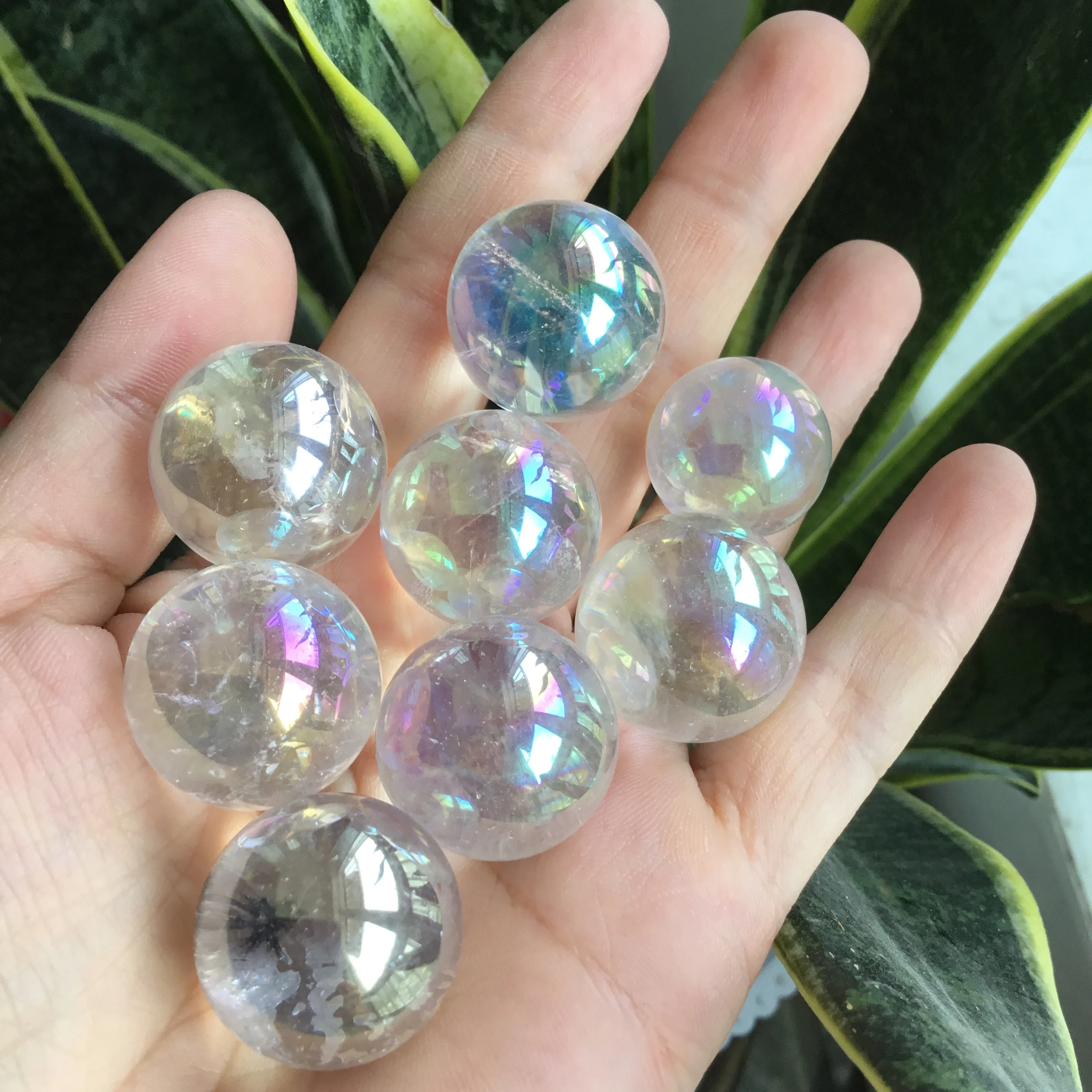 Natural quartz crystal ball reiki healing angel aura quartz sphere for home decoration Natural quartz crystal ball reiki healing angel aura quartz sphere for home decoration