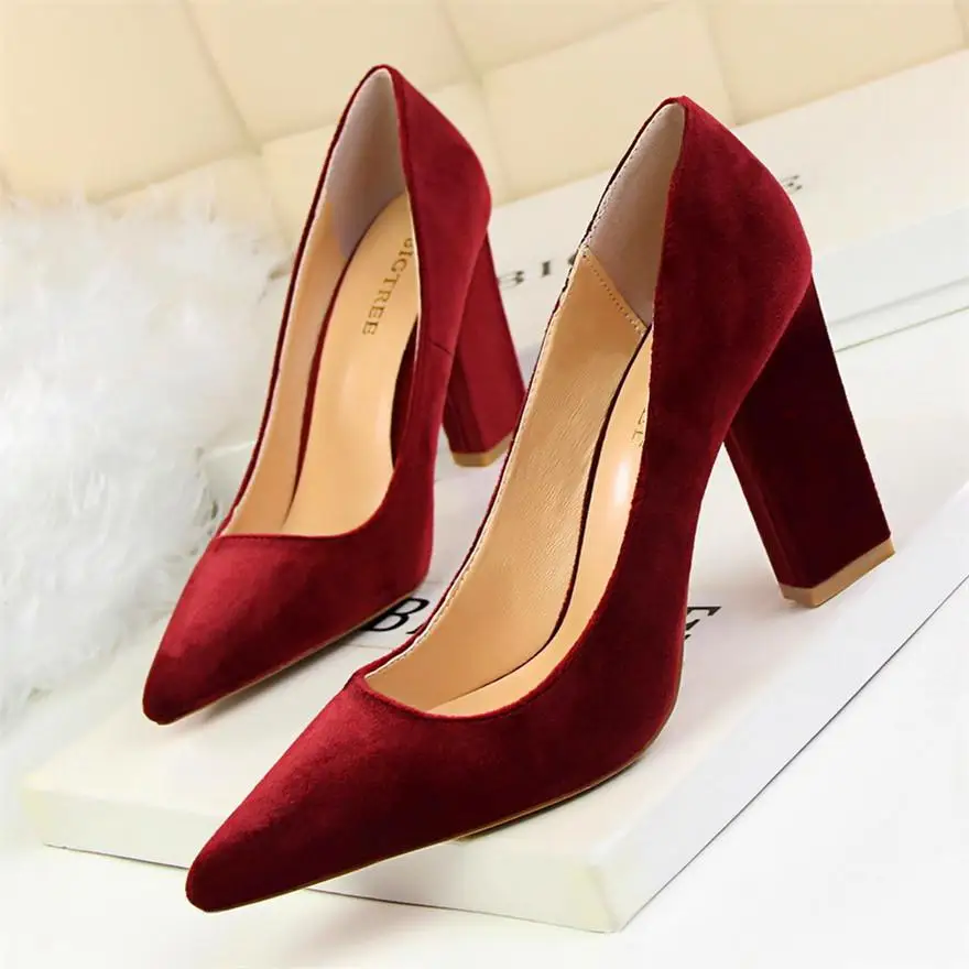 BIGTREE/Осенняя обувь на высоком каблуке в сдержанном стиле женские модные однотонные офисные туфли на низком каблуке из флока пикантные женские вечерние туфли с острым носком - Цвет: Wine Red