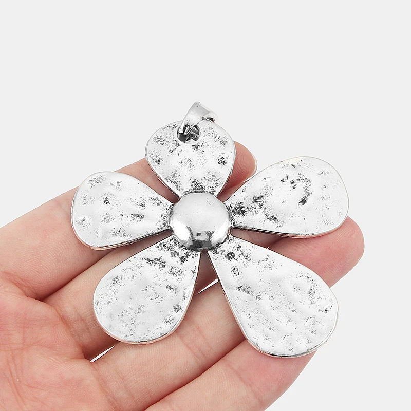 

2pcs Antique Silver Hammered Large Flower Abstract Pendant For Necklace Jewelry Making Findings Accessories 68*71mm