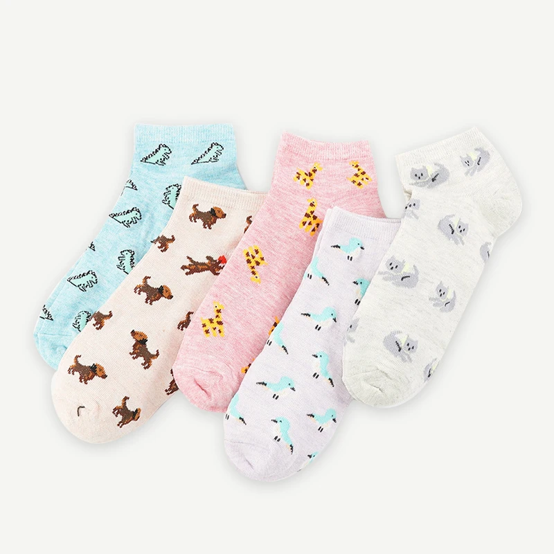 

Women's socks shallow mouth cartoon socks cute cotton white socks low to help thin section Korean version of the college wind