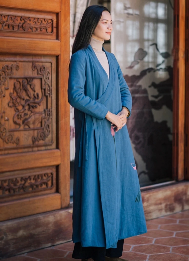 В китайском этническом Стиль женщина очень длинные платья Стильный Вышивка лоскутные платья осень-весна Мода одежда платье с поясом