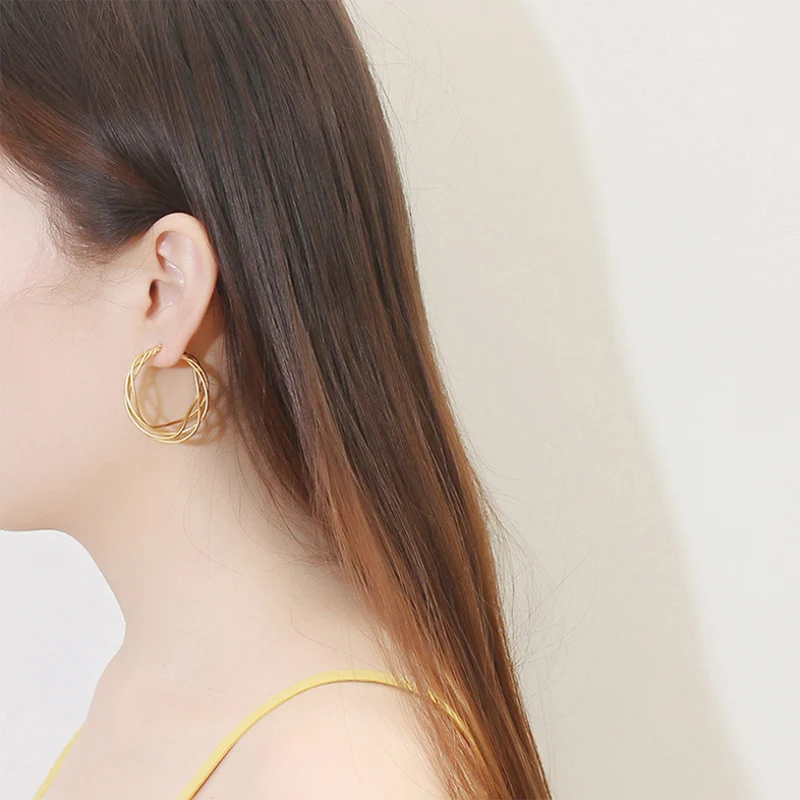 

2018 NEW Gold color cross Interlaced metal wire circle loop earring For Women fashion Jewelry Hoop Earrings 1pair