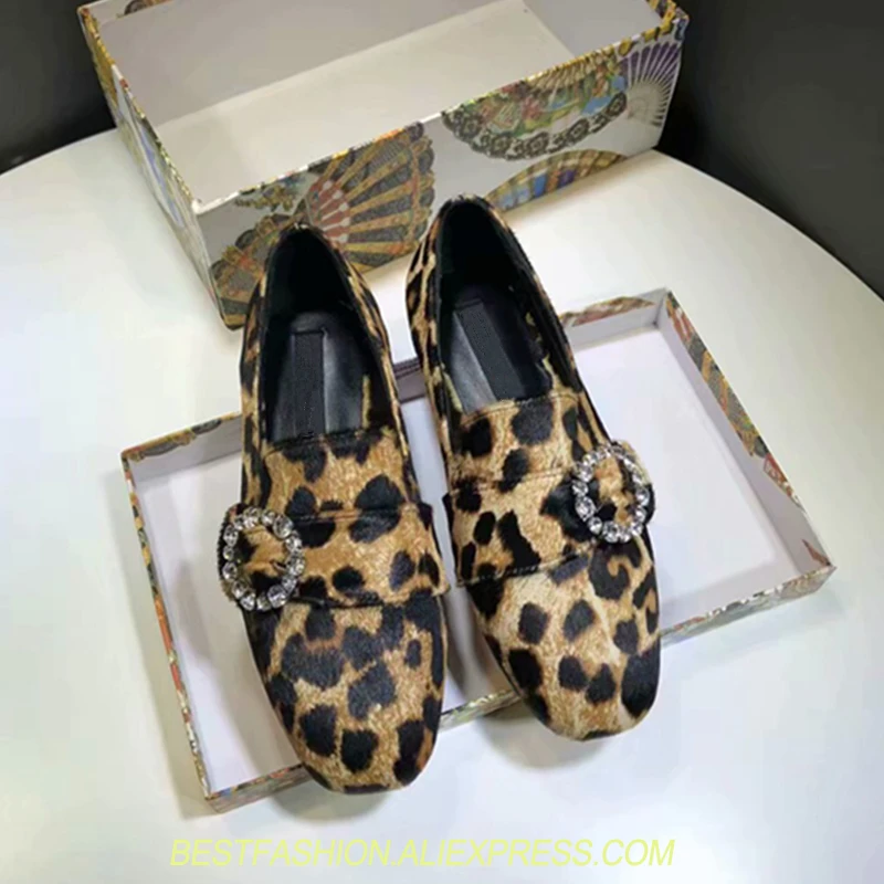 Luxury Loafers Leopard Real Leather Women Shoe Slip On Flat Casual Shoes Fashion Female Round Crystal Buckle Slip On shoes Woman