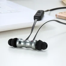 Wireless bluetooth auricular en la oreja los auriculares con cancelación de ruido auriculares estéreo de alta fidelidad micrófono auricular magnética para iphone android