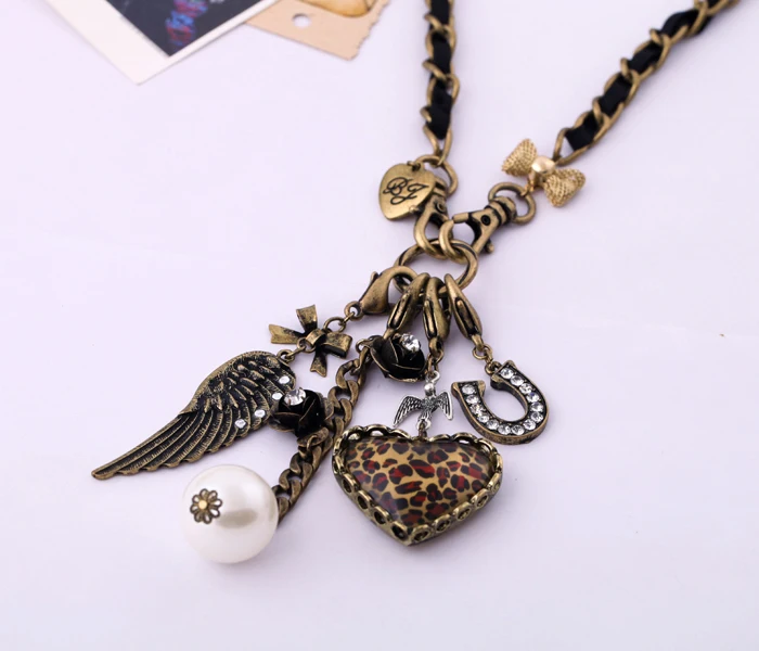 

2013 New coming fashion heart vintage pendant necklace Factory Wholesale