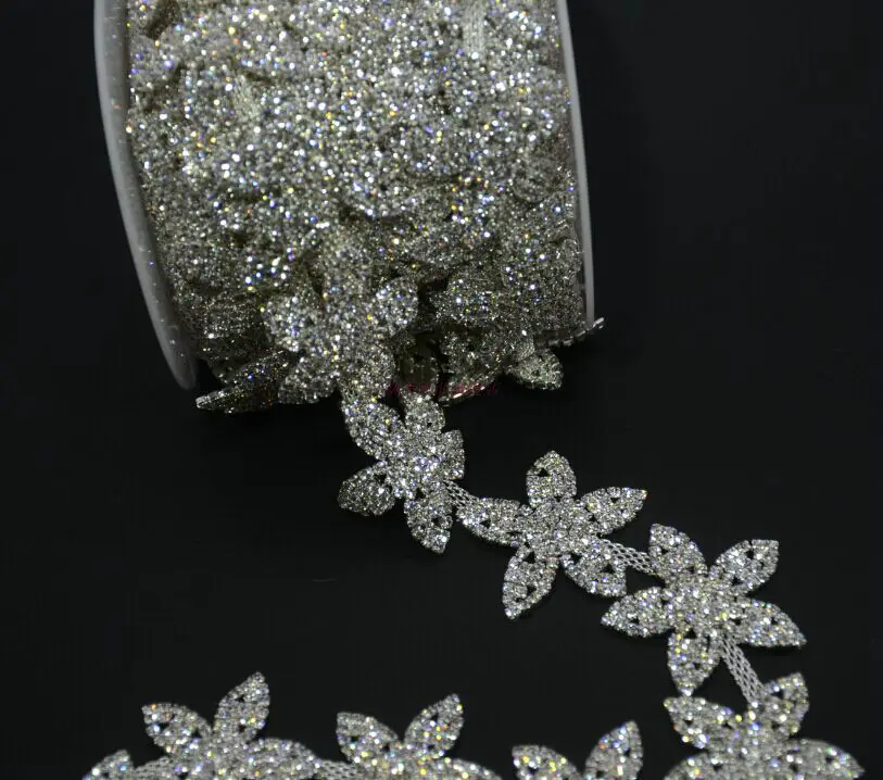 

flower 4*22cm Lotus shape Rhinestone beaded clothing accessories collar flower handmade beading lace trim patches for clothes