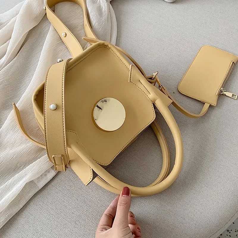 

Baggage Girls 2019 New Korean Version Westernized Hand-held Small Square Bag Fashion Baitie One Shoulder Slant Bag