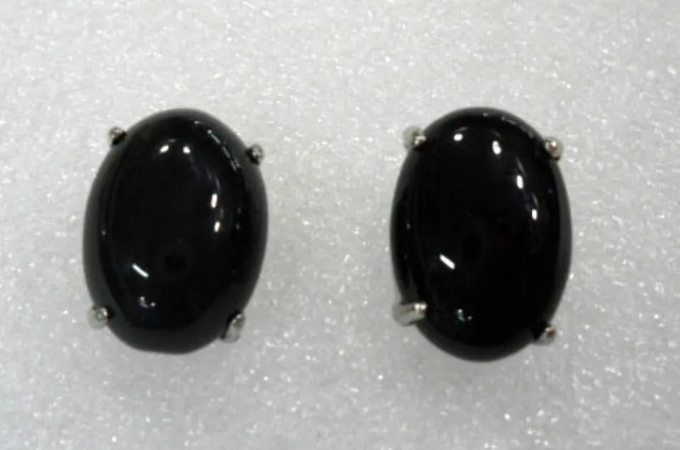 

hot sell new - lady's fine black agate stud earring 5.29