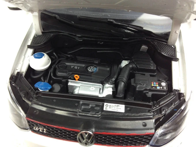 1 18 Volkswagen POLO GTI 3