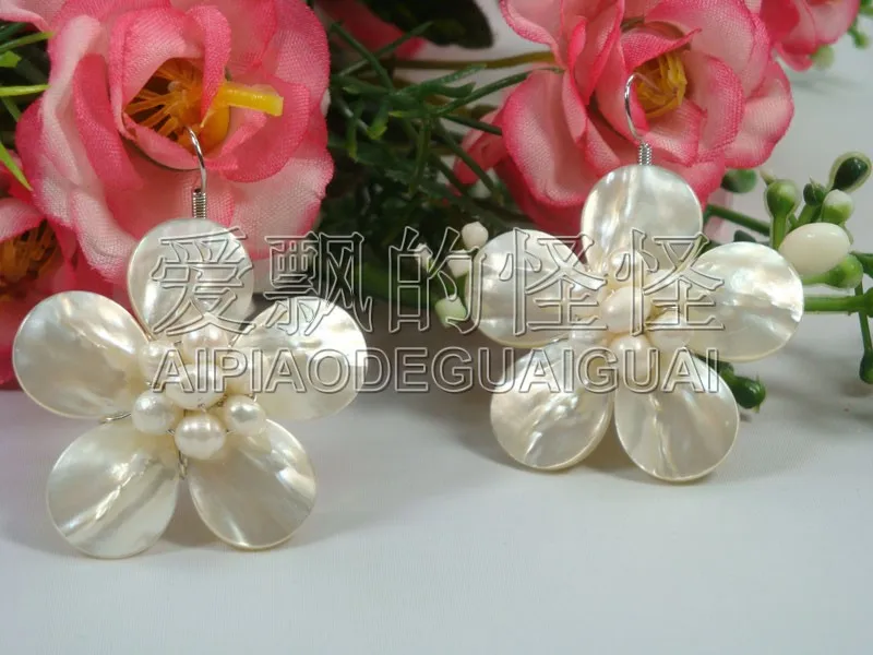 

White Mother Of Pearl Shell 925 Silver Earrings
