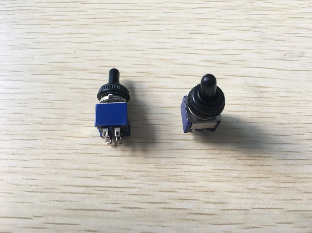 

AC 125V 6A DPDT 3 Position ON-OFF-ON Power Control Toggle Switch 10pcs