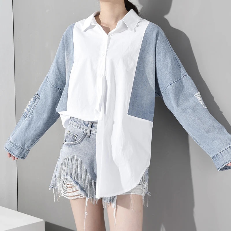  [EAM] 2020 New Autumn Winter Lapel Long Sleeve White Hit Color Denim Loose Big Size Shirt Women Blo