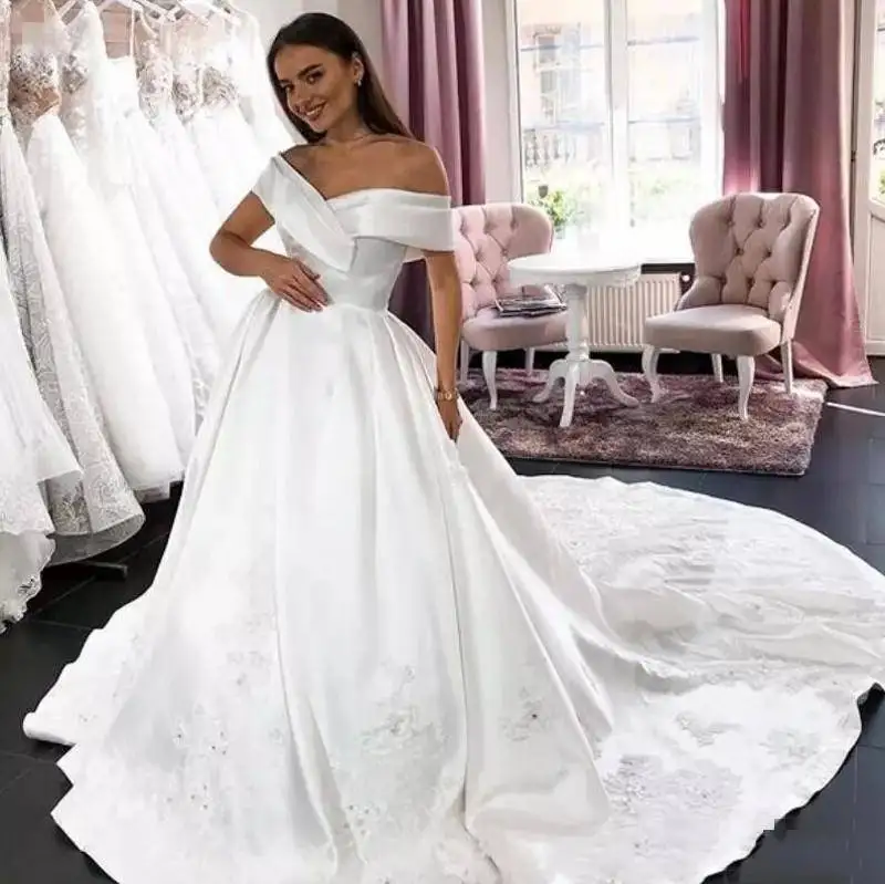 Simple Satin A Line Wedding Dresses Off The Shoulder Lace Appliques Sequins Long Train Country Bridal Gowns wedding gowns | Свадьбы и