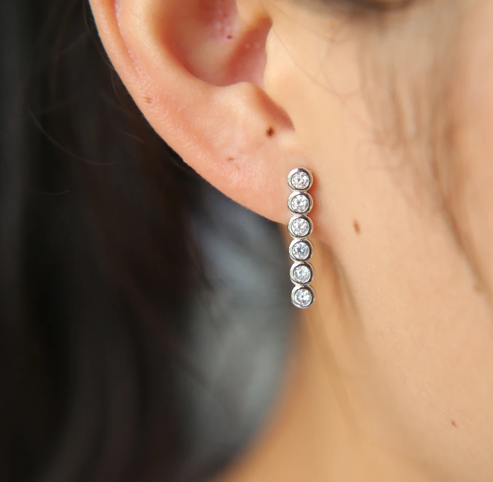 

bezel cubic zirconia bar studs fashion wholesale jewelry AAA sparking cz simple delicate bar earring