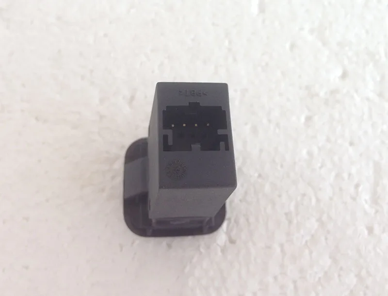 AUX (3)