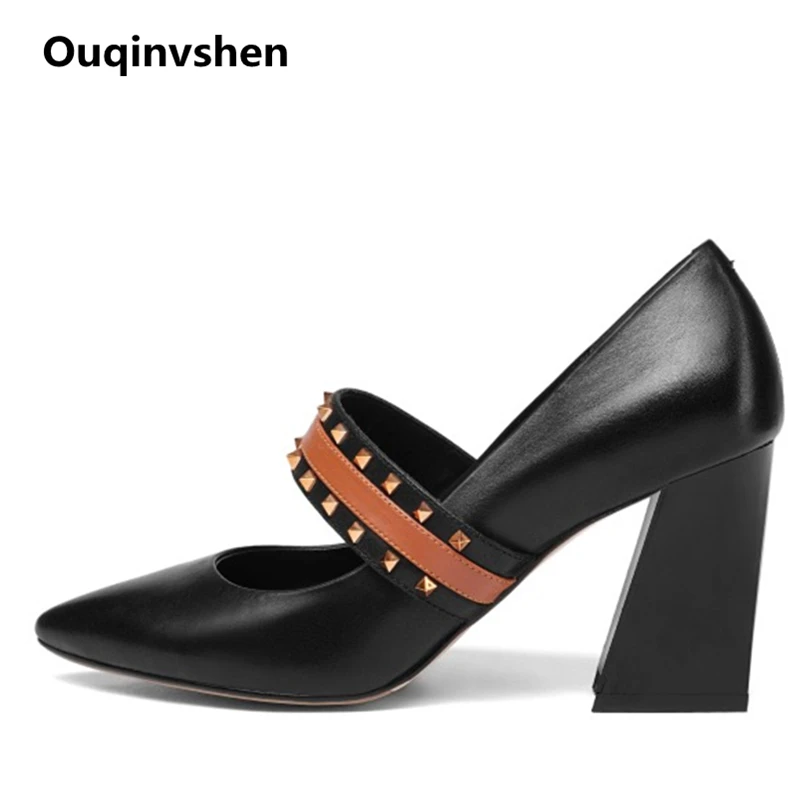 8.5 cm heels