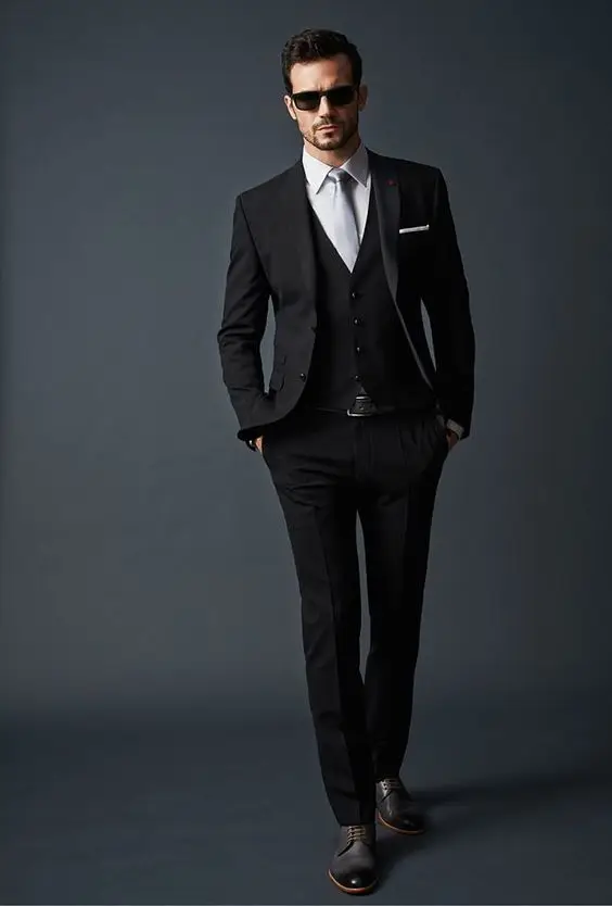 2017 Handsome Black Groomsman Suit Slim Fit Groom Tuxedos