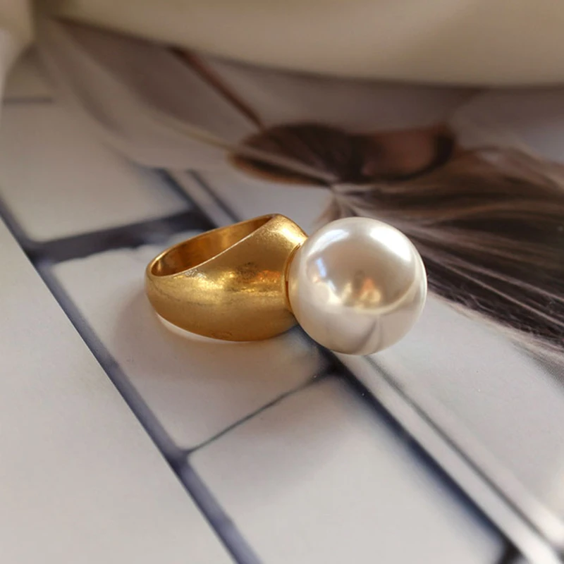 

SRCOI Baroque Round Imitation Pearl Vintage Ring Gold Color Minimalist Geometric Personality Exaggerated Finger Ring Trendy New