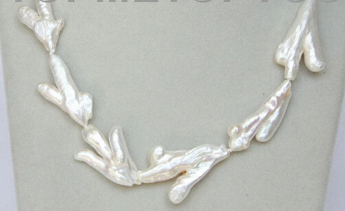 

0001155 Baroque 18" 46mm Claw white Reborn keshi pearls necklace