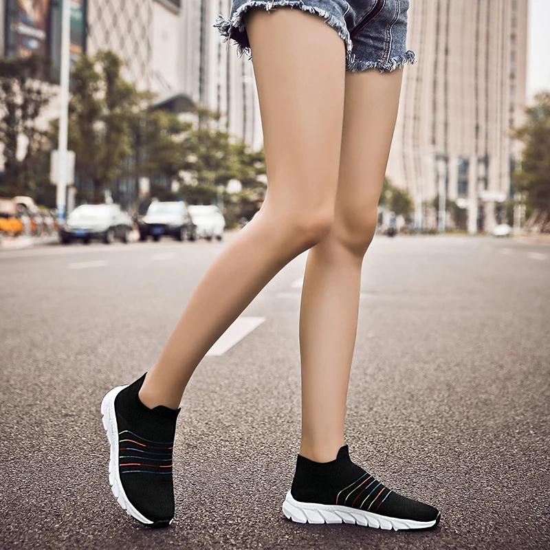 Slip-on Sneakers for Female Black Gray Gym Shoes Breathable Women Running Shoes Spring Summer Non Slip Woman Sneakers for Sport