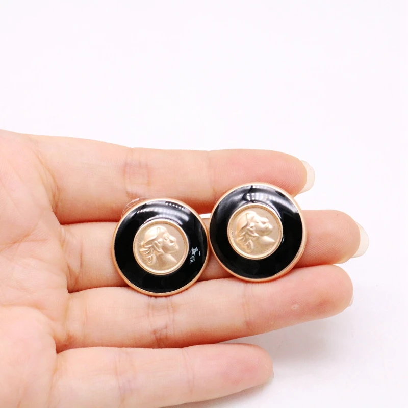 

Free Shipping New Design Black Enamel Alloy Earring European Round