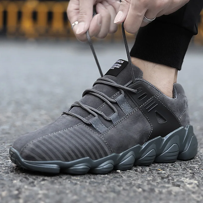 

Mens high top sneakers super hero men's large-size running shoes in autumn and winter vulcanized shoes zapatos de hombre 2019