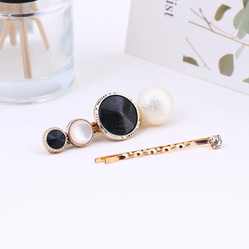 

2 Pcs Korean Simple Geometric Button Duckbill Clip for Girl Women Fashion Temperament Imitation Pearl Hairpins Hair Accessories