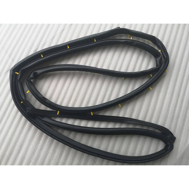 

Weatherstrip - Rear door left for Hyundai Tucson OEM 831302E000