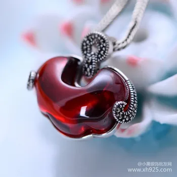 

KJJEAXCMY boutique jewelry 925 pure silver jewelry, garnet, Xiangyun lock, female pendant, small version.