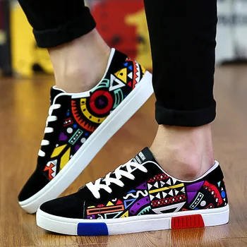 

AREQW Spring And Autumn Men's Low Canvas Shoes Fashion Sports Shoes Breathable Graffiti Cloth Shoes Men's Casual Shoes