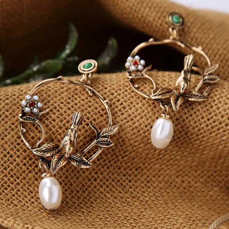 

Elegant Pearl Flowers, Stereo Birds, Earrings, European and American Wih Blockbusters, Cross-border Jewelry Delivery