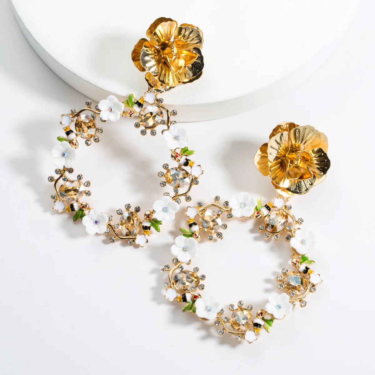 

GEREIT Vintage Fashion Women Jewelry Gold Color Flower Earrings Lovely Bee Rhinestone Round Earrings For Women Romantic Jewelry