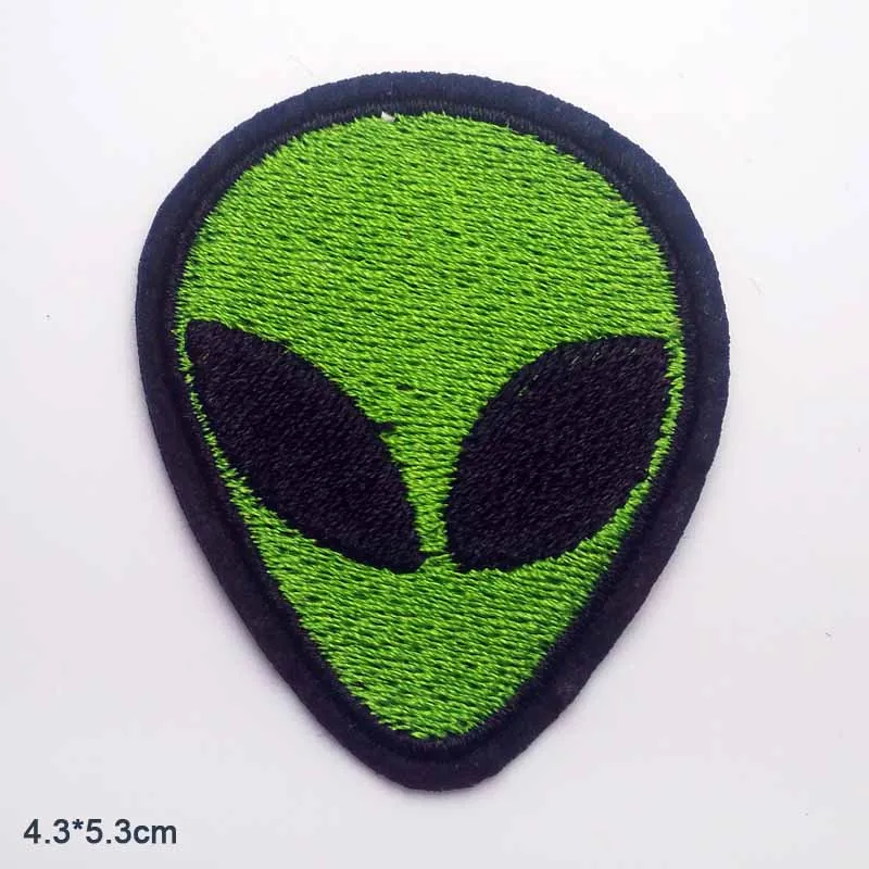 

Creative Punk Iron on Green Alien Head Iron On Embroidered Clothes Patch For Clothing Girls Boys